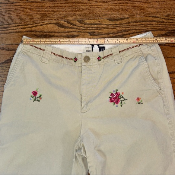 Gap‎ Khaki Y2K Bohemian Clean Cut Floral Embroidered Capri Pants Women's sz 6 - Picture 11 of 16